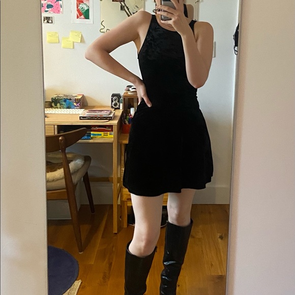 h&m VELVET DRESS, size small - Picture 3 of 4